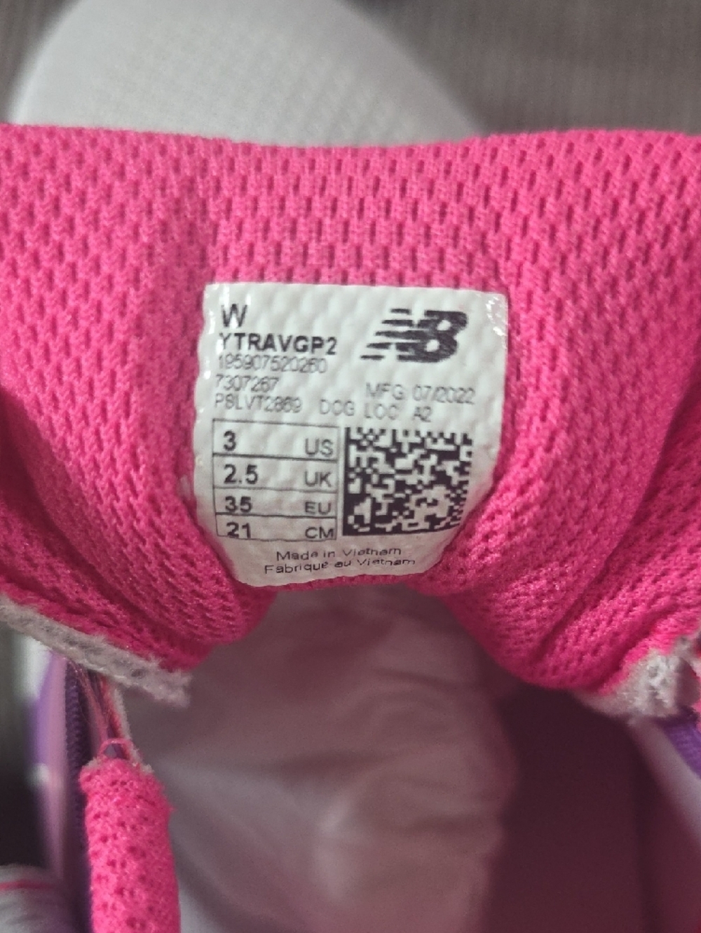 New Balance Girls Pink & Purple Rave Run v2 Bungee Lace With Strap Size 3Wide. - Picture 10 of 15